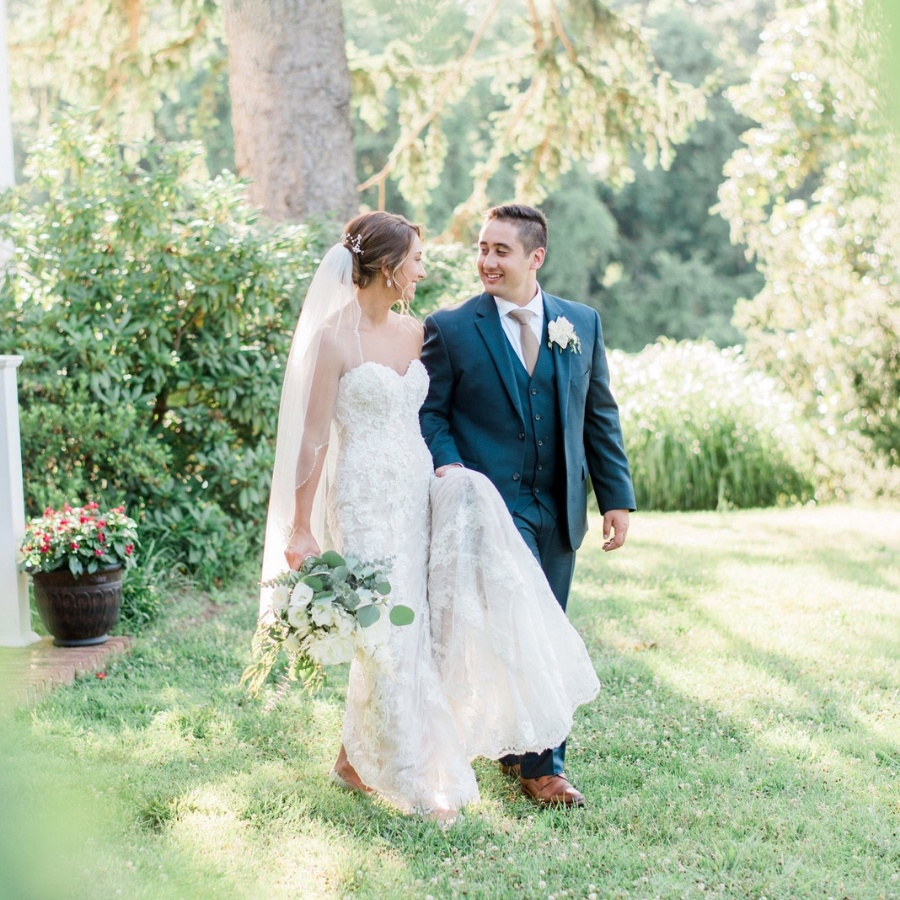 Micro Wedding in Southern Maryland - The Barn at Pleasant Acres